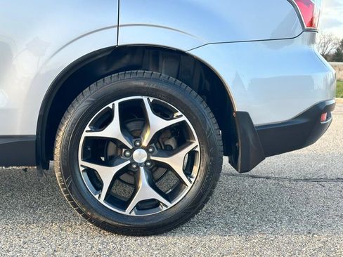 Used 2016 Subaru Forester 2.0XT Touring w/ Eyesight & Navigation System image 13