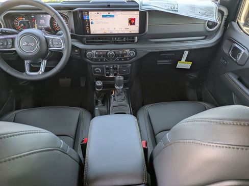 New 2025 Jeep Wrangler Sahara w/ Safety Group image 33