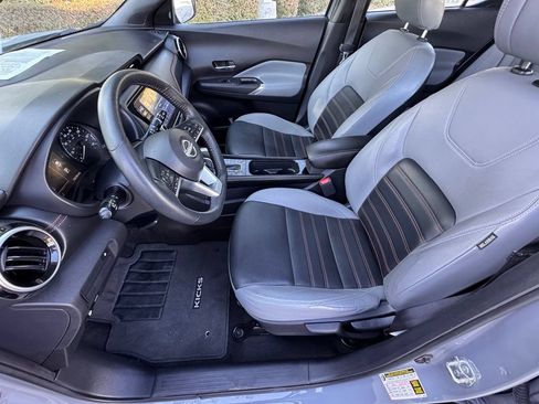 Certified 2023 Nissan Kicks SR w/ SR Premium Package FWD image 11