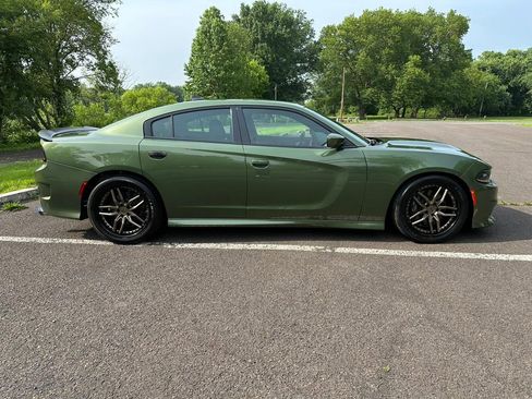 Used 2021 Dodge Charger Scat Pack w/ Harman/Kardon Audio Group image 2