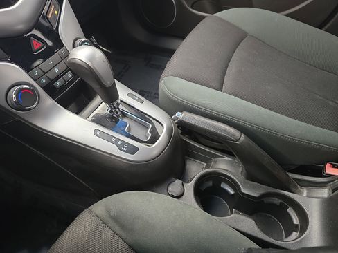 Used 2011 Chevrolet Cruze LT w/ RS Package image 22