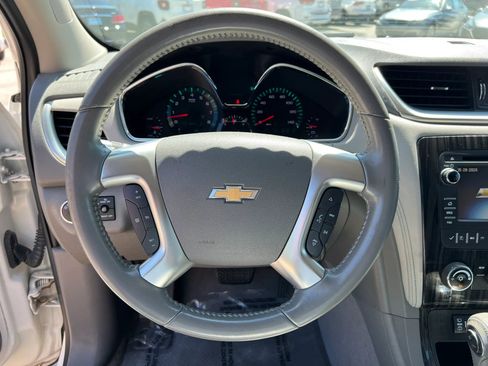 Used 2013 Chevrolet Traverse LT FWD image 11