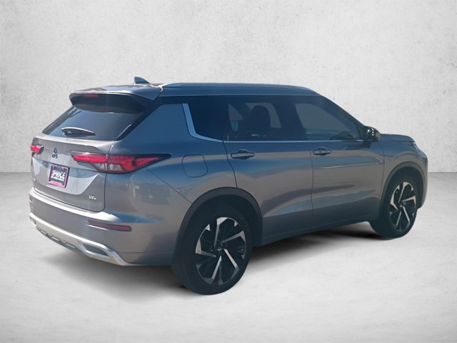 Used 2023 Mitsubishi Outlander SEL FWD image 5