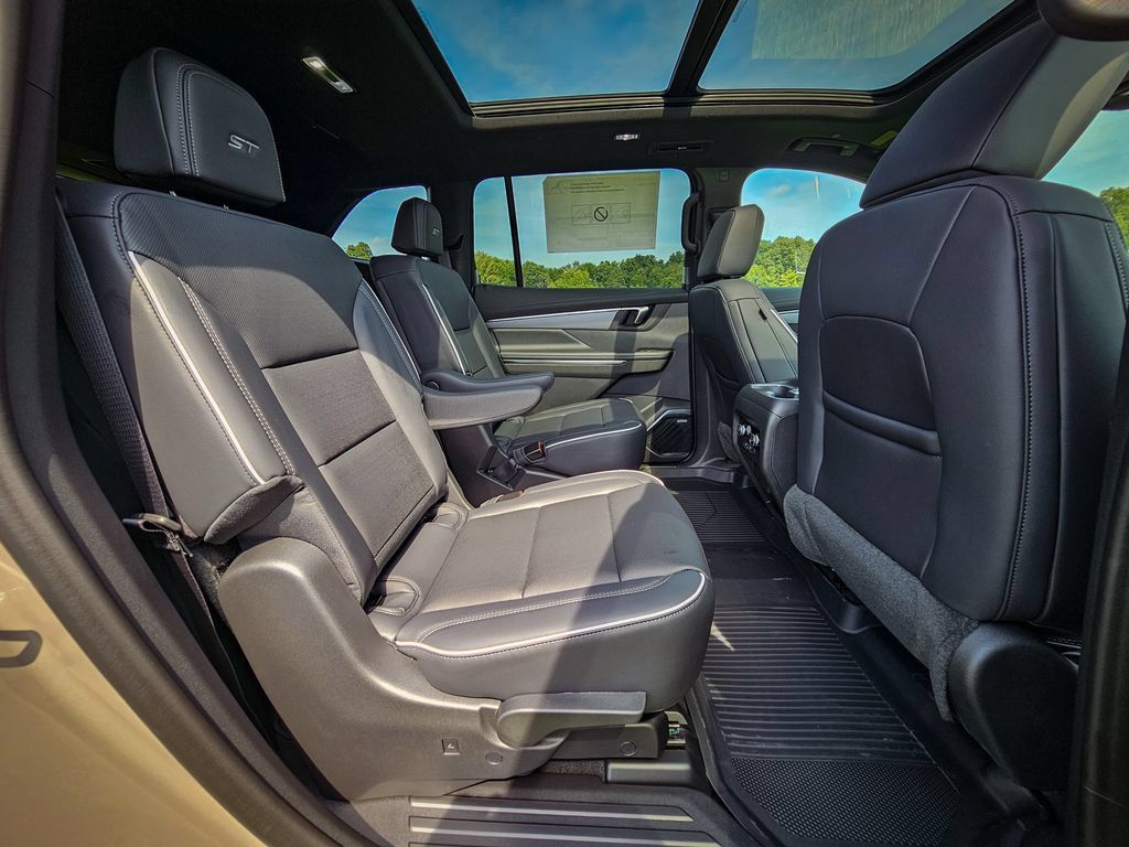 New 2027 Buick Enclave Sport Touring w/ Power Package AWD/4WD image 41