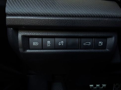 Used 2025 Toyota Camry SE FWD image 22