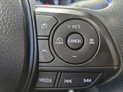 Used 2026 Toyota Corolla LE FWD image 19