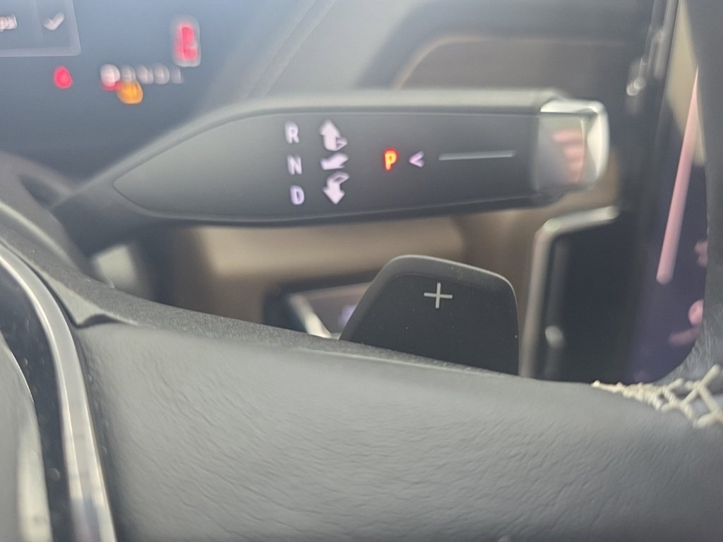 Used 2025 GMC Yukon Denali Ultimate AWD/4WD image 52