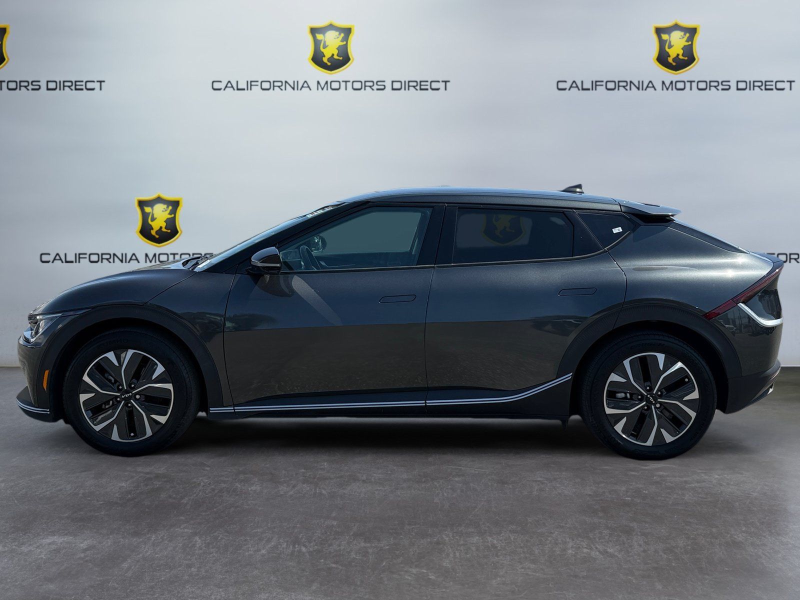 Used 2024 Kia EV6 Light RWD image 2