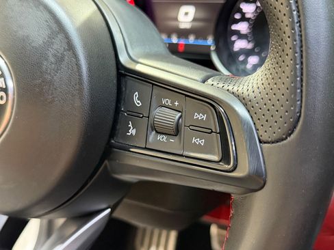 Used 2020 Alfa Romeo Giulia Ti Sport image 27