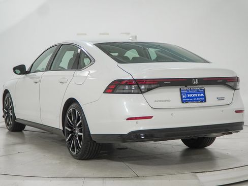Used 2025 Honda Accord Touring image 8