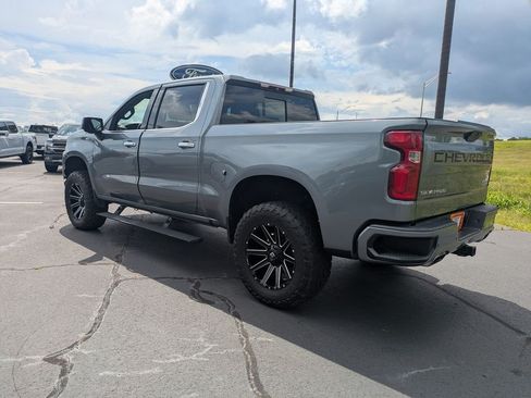 Used 2019 Chevrolet Silverado 1500 High Country w/ Technology Package AWD/4WD image 6