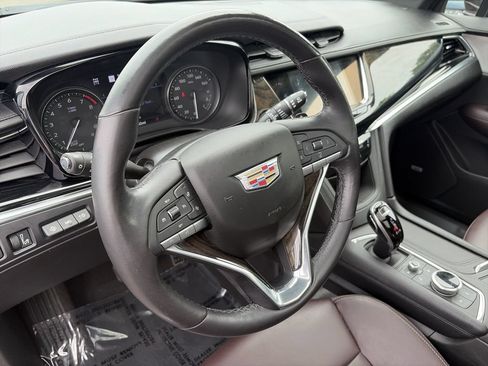 Used 2021 Cadillac XT6 Premium Luxury AWD/4WD image 20