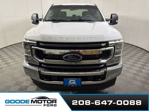 Used 2022 Ford F250 XLT AWD/4WD image 3