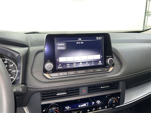 Certified 2024 Nissan Rogue SV w/ SV Premium Package image 26