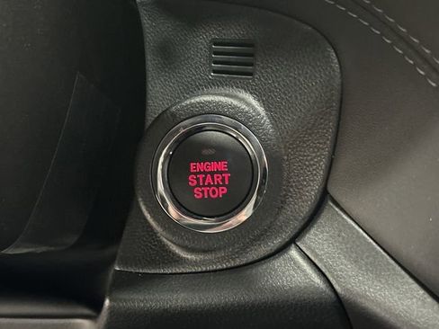 Used 2025 Subaru Outback Premium image 10