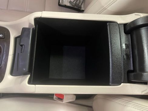 Used 2020 GMC Acadia Denali w/ Trailering Package image 27