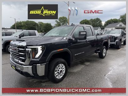 New 2026 GMC Sierra 2500 SLE w/ SLE Convenience Package