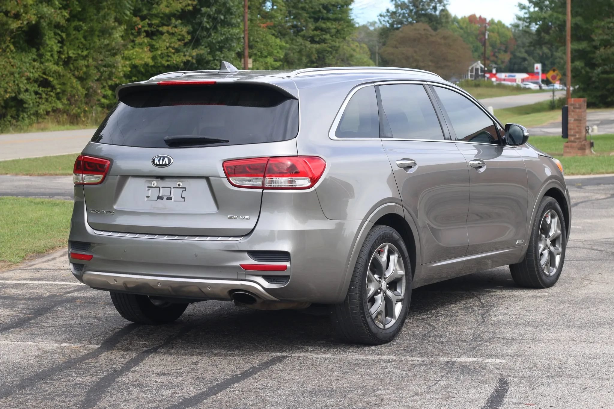 Used 2017 Kia Sorento SX AWD/4WD image 4