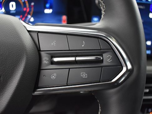 Used 2024 Chevrolet Traverse LT FWD image 15