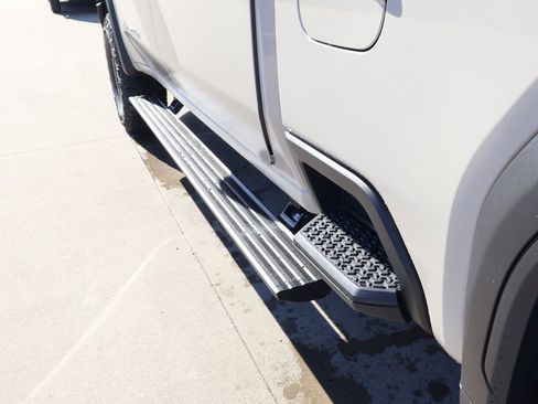 New 2026 GMC Sierra 2500 AT4X image 10