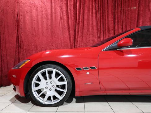 Used 2011 Maserati GranTurismo Convertible RWD image 6
