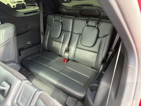 Used 2025 Ford Explorer ST w/ Sun And Sound Package AWD/4WD image 16