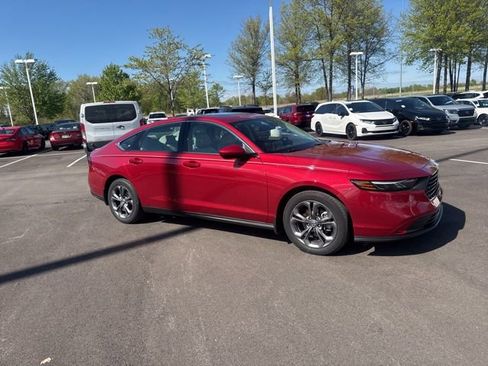 Used 2023 Honda Accord EX image 6