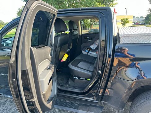 Used 2021 Chevrolet Colorado Z71 AWD/4WD image 10
