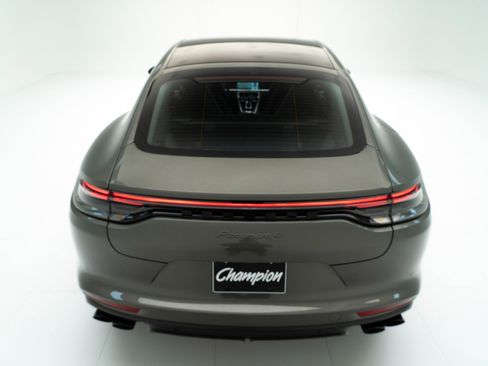 Certified 2023 Porsche Panamera 4 Platinum Edition image 10