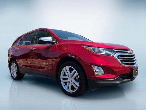 Used 2020 Chevrolet Equinox Premier AWD/4WD image 2