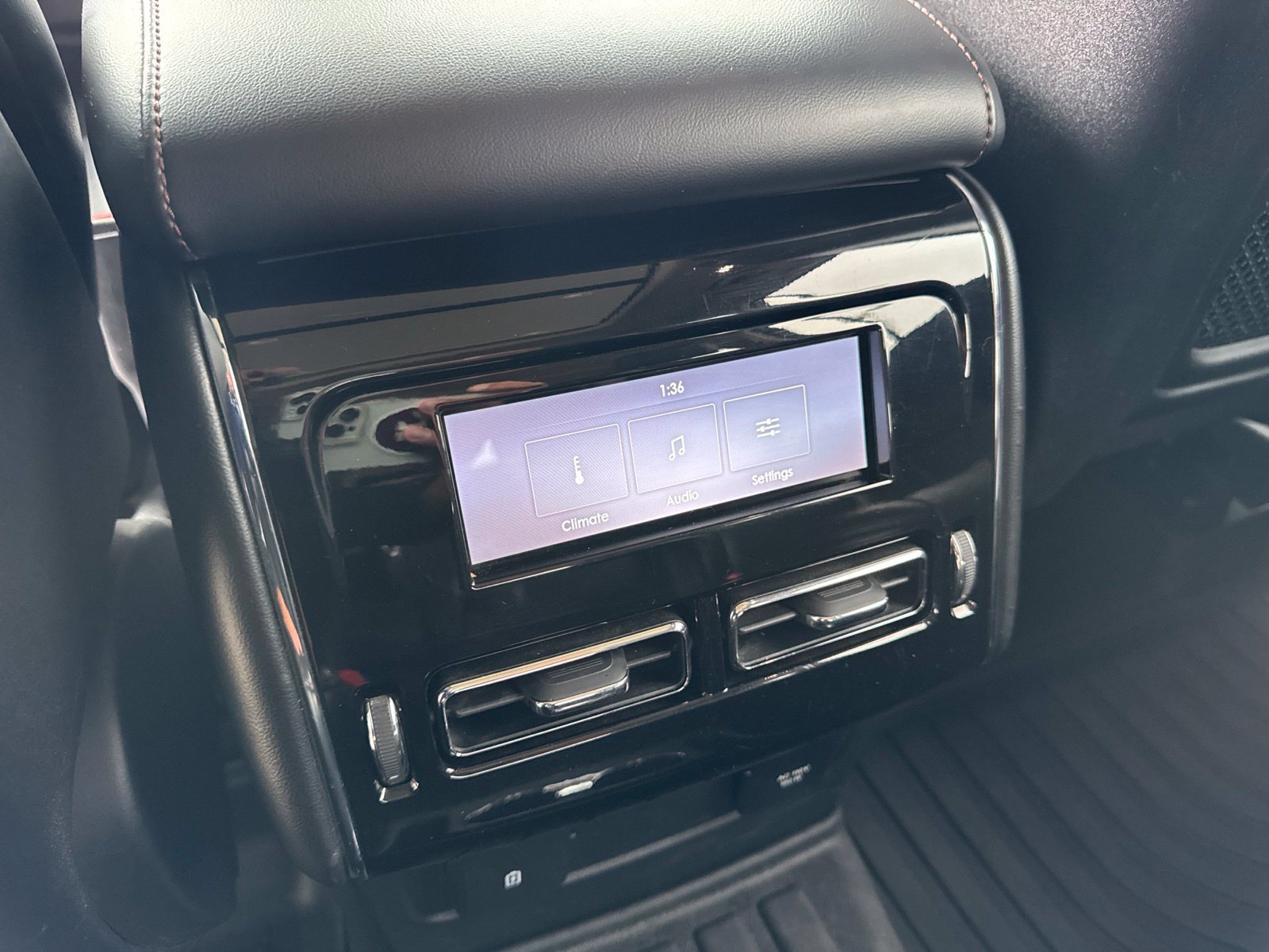 Used 2021 Lincoln Aviator Reserve AWD/4WD image 32