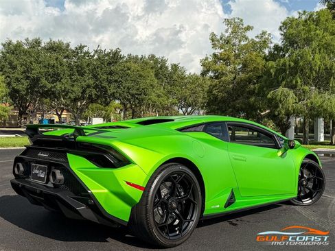 Used 2024 Lamborghini Huracan Tecnica RWD image 56