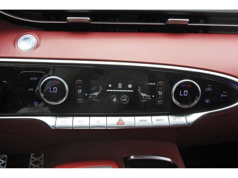 Used 2023 Genesis GV70 2.5T w/ Sport Prestige Package AWD/4WD image 29
