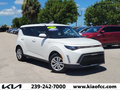 Used 2025 Kia Soul LX