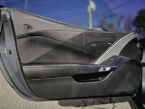 Used 2014 Chevrolet Corvette Stingray Coupe image 22