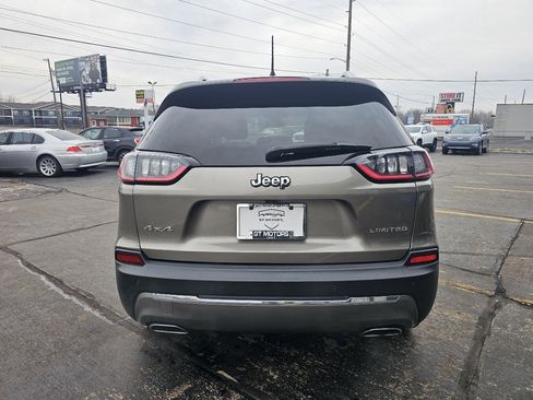Used 2019 Jeep Cherokee Limited w/ Luxury Group image 6