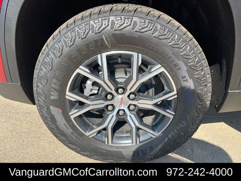 New 2026 GMC Acadia AT4 w/ LPO, Floor Liner Package AWD/4WD image 28