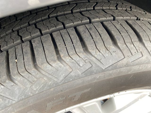 Used 2024 Ford Edge Titanium AWD/4WD image 23