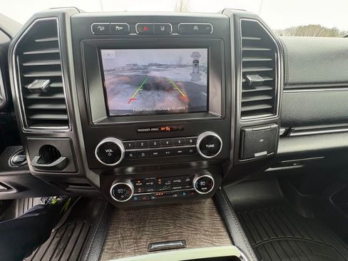 Certified 2020 Ford Expedition Max Limited image 14