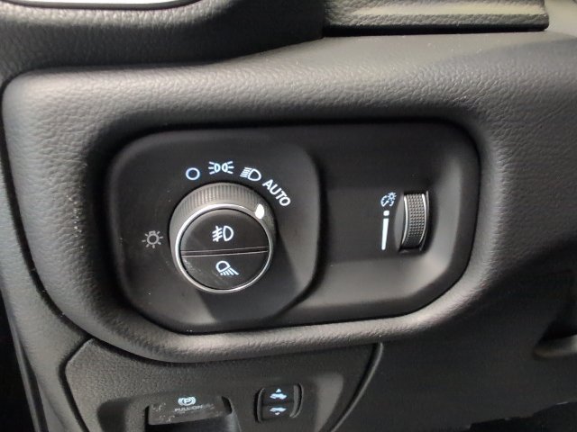 New 2026 RAM 1500 Big Horn w/ Night Edition AWD/4WD image 13