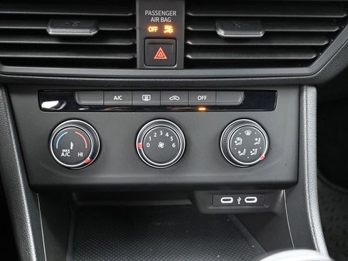 Used 2023 Volkswagen Jetta Sport image 14