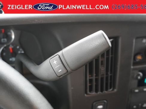 Used 2024 Chevrolet Express 2500 w/ Driver Convenience Package RWD image 21