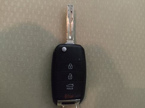 Used 2015 Kia Optima LX FWD image 32