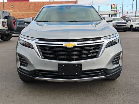 Used 2023 Chevrolet Equinox LT FWD image 2