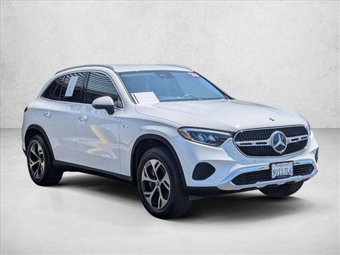 Certified 2025 Mercedes-Benz GLC 350e 4MATIC image 3