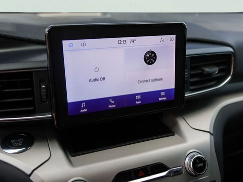 Used 2023 Ford Explorer XLT w/ Equipment Group 202A image 19