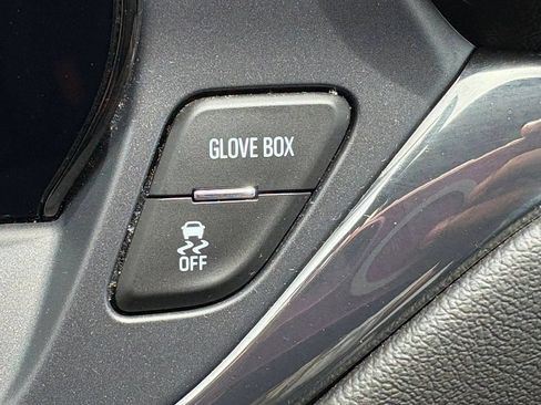 Used 2025 Chevrolet Blazer RS FWD image 31