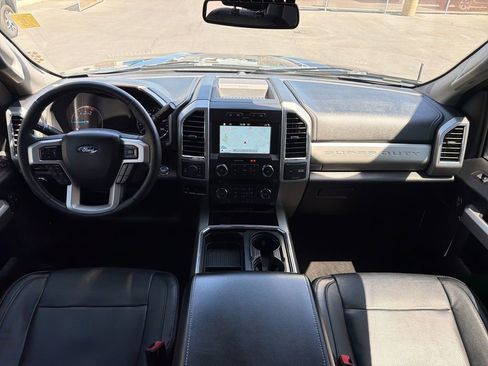 Used 2018 Ford F250 Lariat w/ Lariat Ultimate Package AWD/4WD image 16