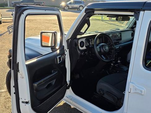 Used 2024 Jeep Wrangler Unlimited Sport AWD/4WD image 42