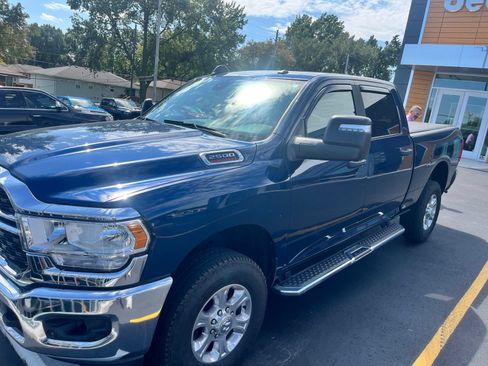 Used 2024 RAM 2500 Big Horn w/ Level 2 Equipment Group AWD/4WD image 15